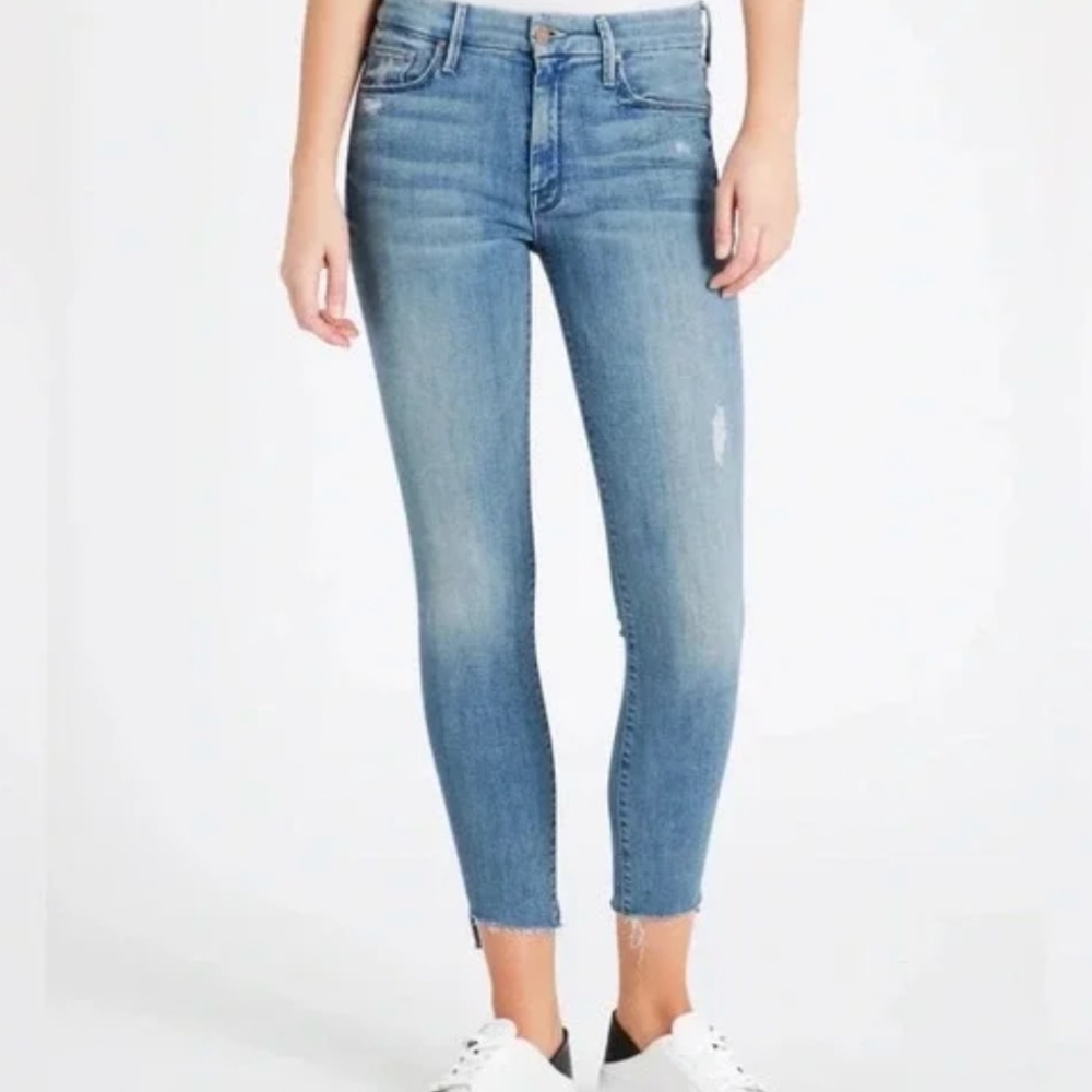 MOTHER Jeans The Looker Ankle Step Fray